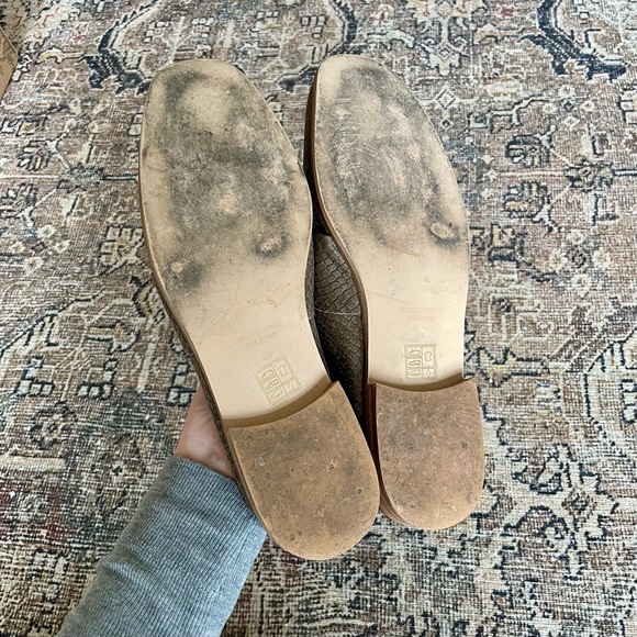 Free People At Ease Leather Embossed Loafer Mule in Khaki Green - 7.5 - Picture 5 of 7